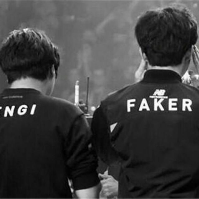 Clearlove：版本OP选手专精都要练 下路两位新人还需经验