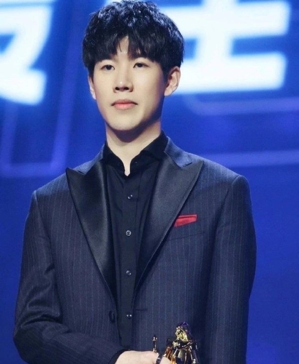 Legacy 震惊地在 2025 年 BLAST.tv 奥斯丁 Major 中以 2：0 击败 FaZe 晋级第三阶段