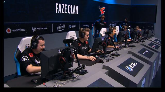 B的手太重了！老瑞兹控制着闪电 GALA 团战中无限被攻击。 Ninjas in Pyjamas 取得了赛点